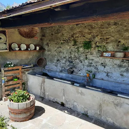 Casamici *